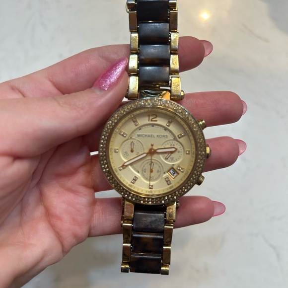 Michael Kor’s watch - Picture 2 of 4